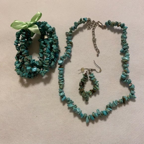 Faux Turquoise Chip Necklace, Earrings, 5 Bracelets - Picture 1 of 4